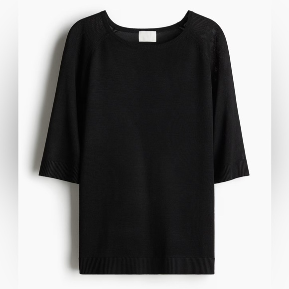 H&M Short Sleeve Knit T-Shirt in Black - Picture 1 of 2